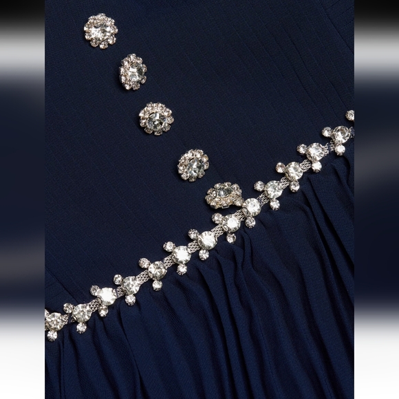 Self-Portrait - Picture 8 of 16